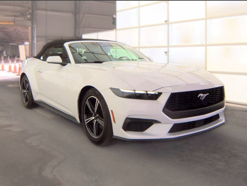 Used 2025 Ford Mustang Premium RWD image 1