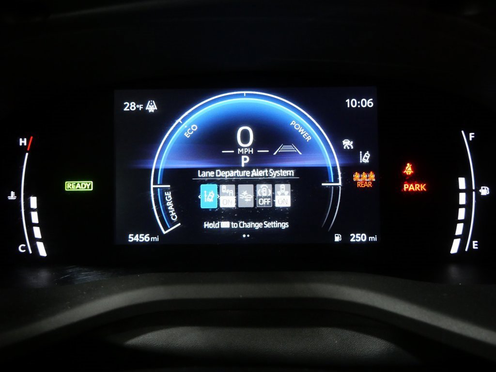 Used 2025 Toyota Camry SE image 15