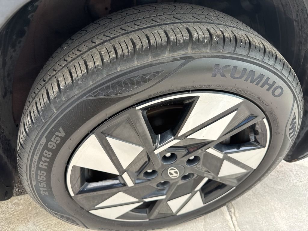 Used 2024 Hyundai Kona SEL FWD image 13