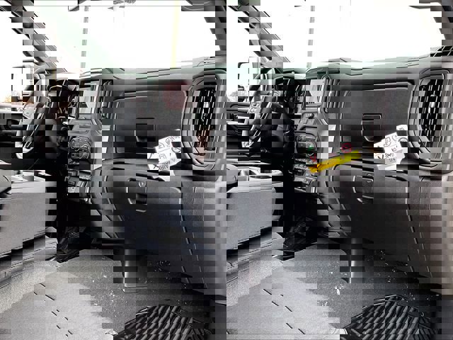 New 2026 Chevrolet Silverado 2500 Custom w/ Custom Value Package image 9