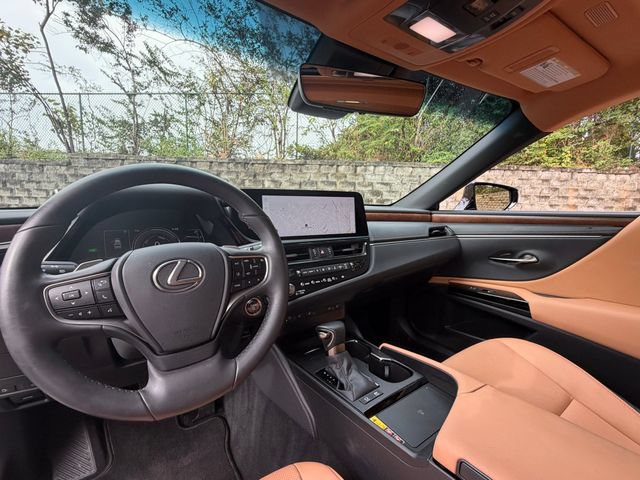 Certified 2024 Lexus ES 300h w/ Premium Package FWD image 21