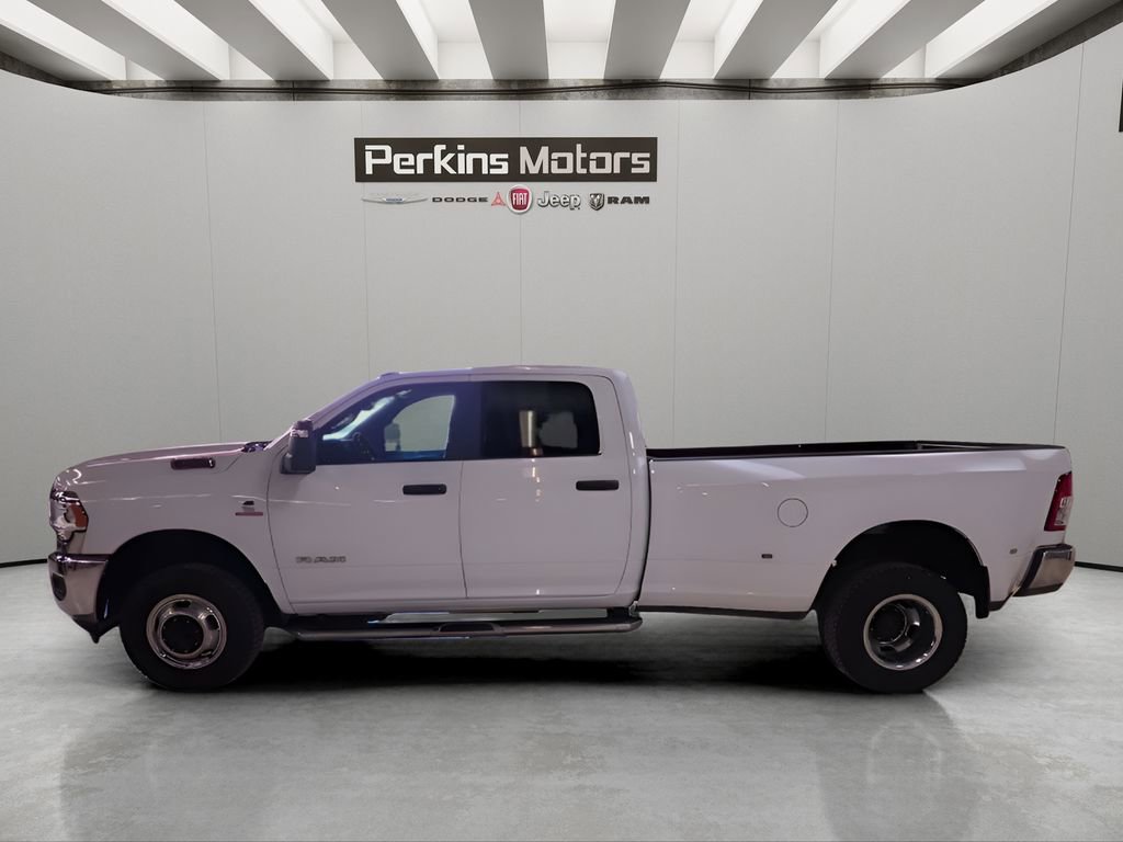 Used 2024 RAM 3500 Big Horn image 2