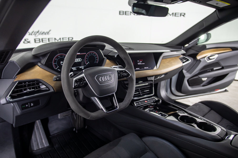 Used 2023 Audi e-tron GT Premium Plus AWD/4WD image 20