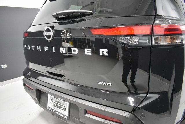 Certified 2024 Nissan Pathfinder S image 12