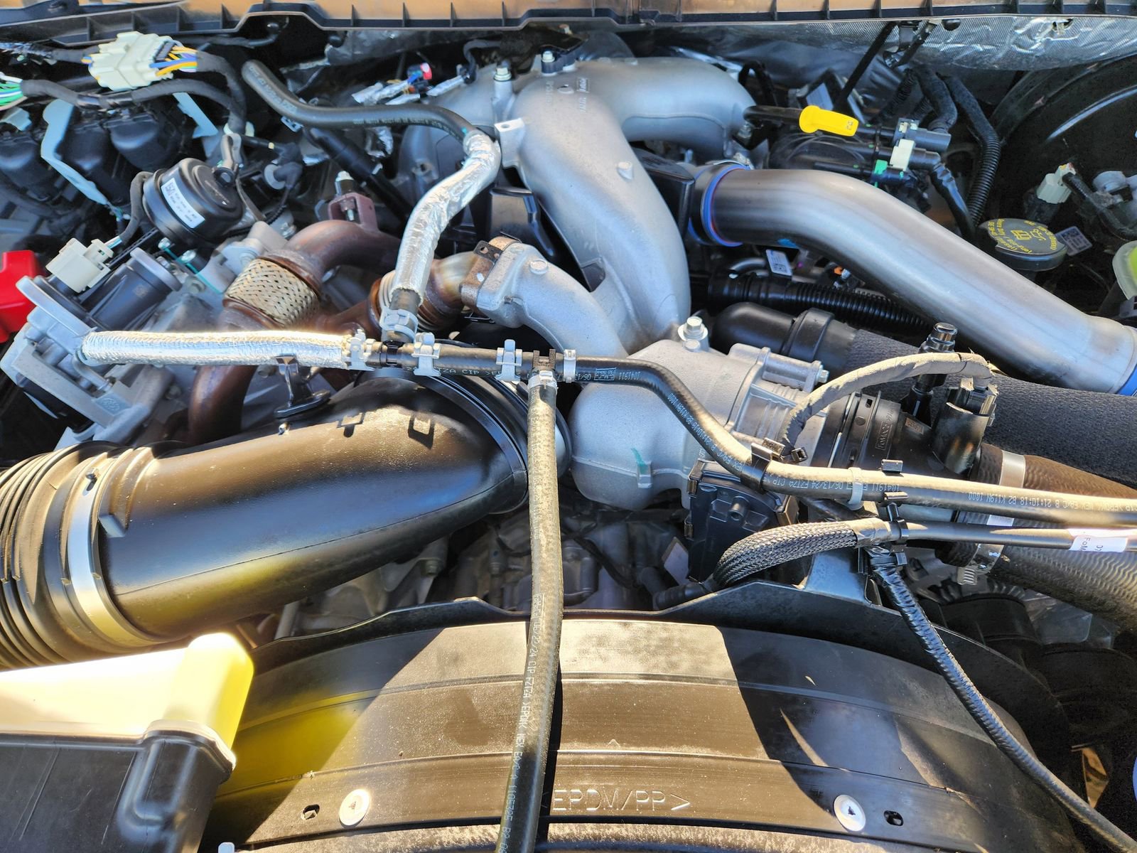 Used 2024 Ford F350 Lariat image 34