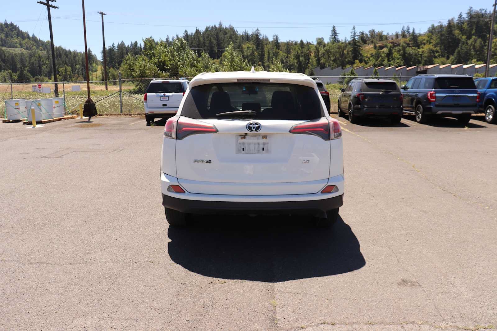 Used 2017 Toyota RAV4 LE w/ Carpet Mat Package FWD image 6