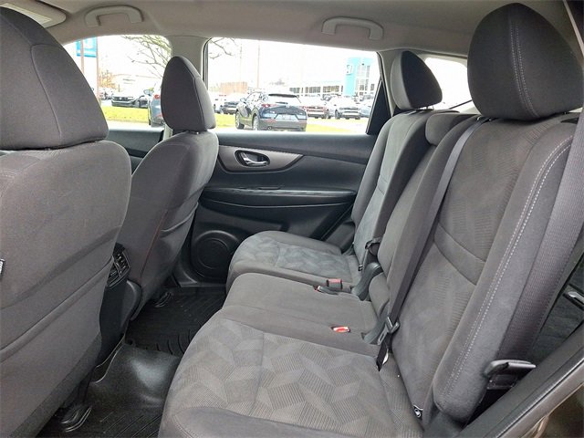 Used 2016 Nissan Rogue S image 10