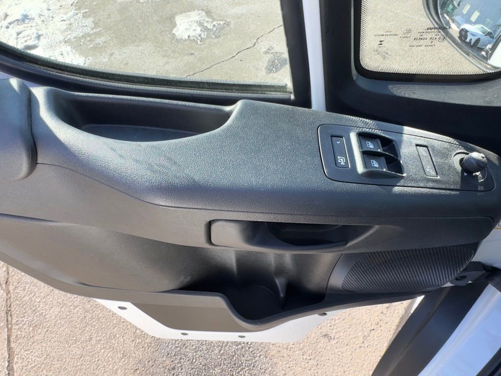 Used 2025 RAM ProMaster 2500 w/ Premium Convenience Group FWD image 14