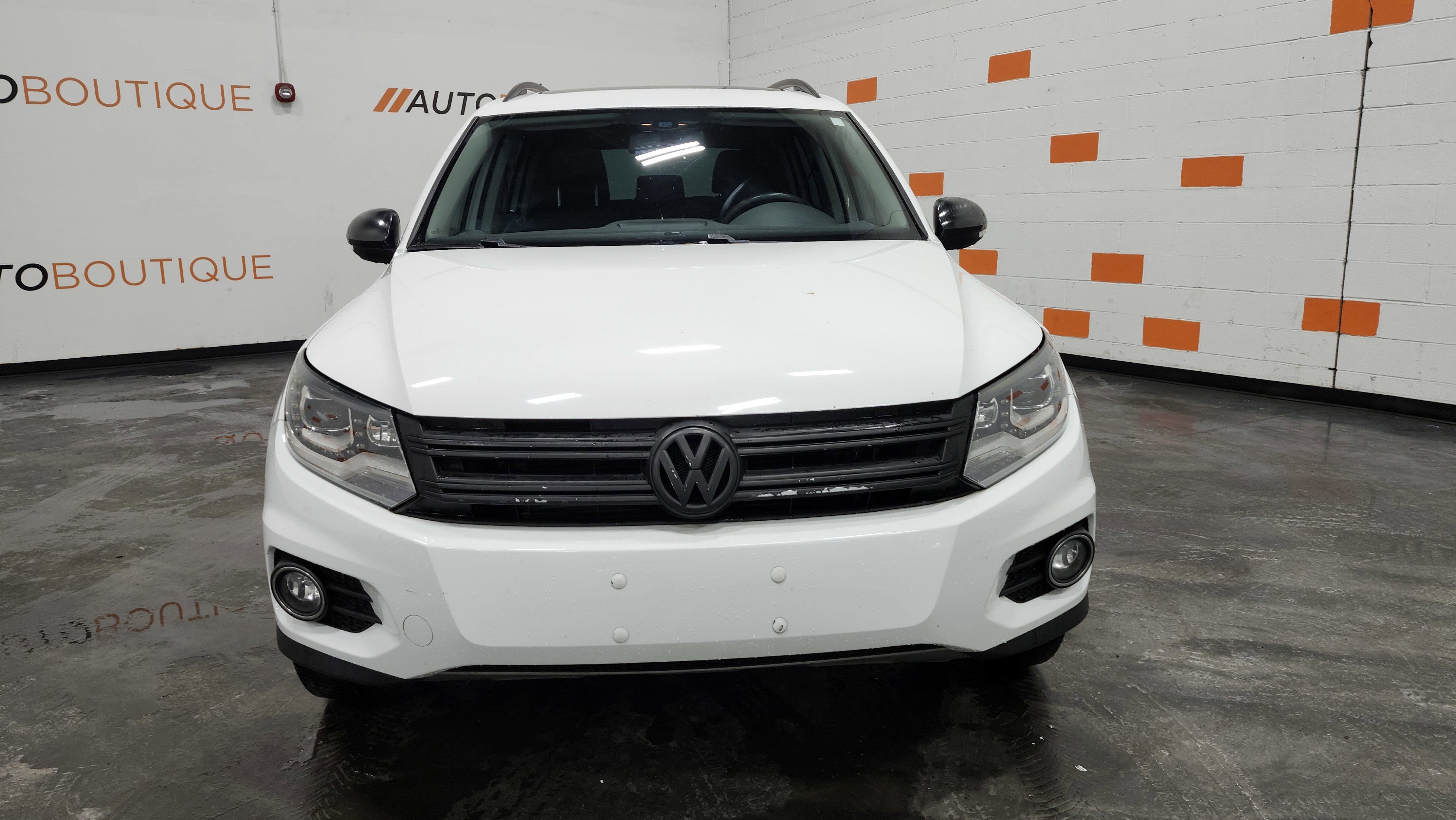 Used 2017 Volkswagen Tiguan SEL image 10