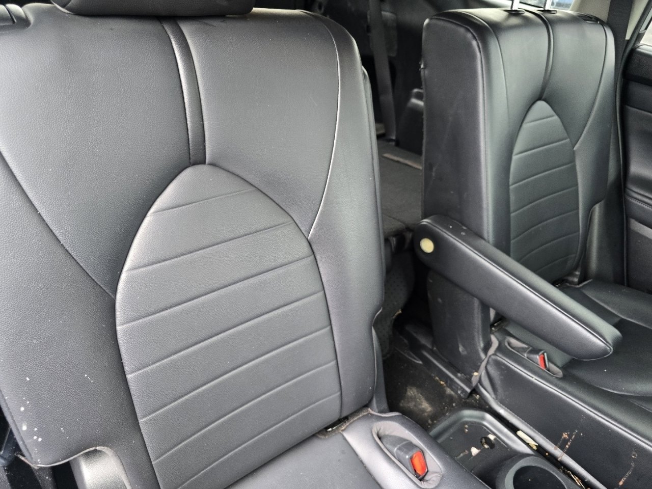 Used 2021 Toyota Highlander XLE image 13