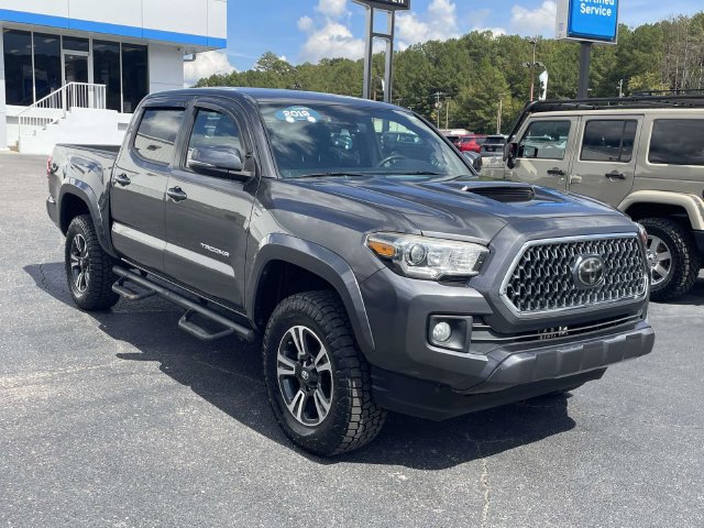 Used 2019 Toyota Tacoma TRD Sport AWD/4WD image 6