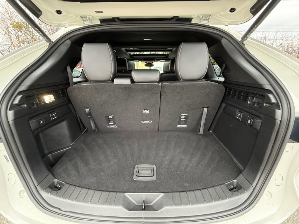 Used 2024 MAZDA CX-90 Plug-In Hybrid w/ Premium Plus image 27