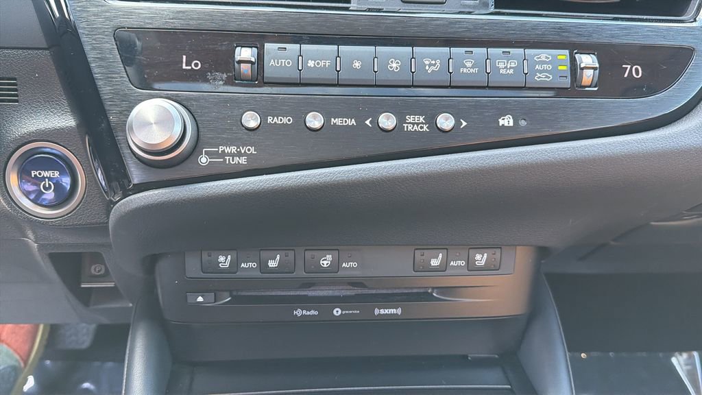 Used 2022 Lexus ES 300h w/ Premium Package image 28