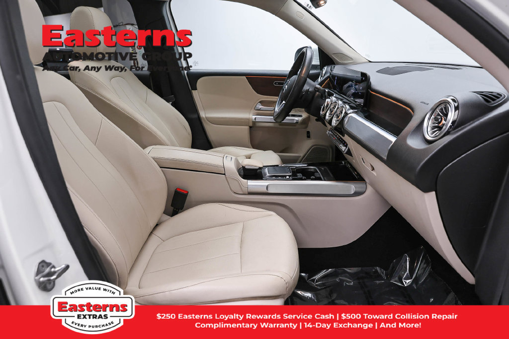 Used 2022 Mercedes-Benz GLB 250 4MATIC w/ Premium Package Lite image 26