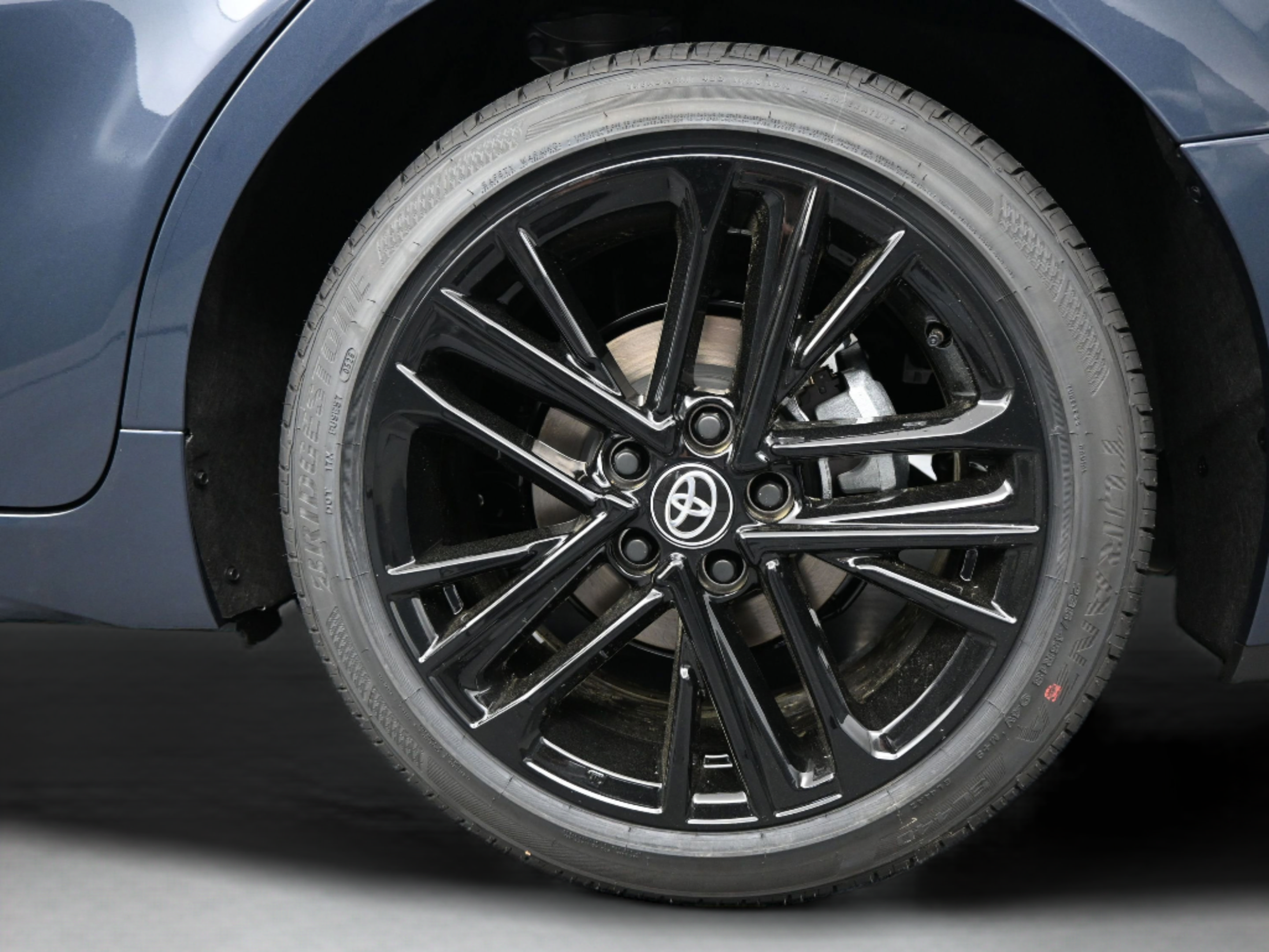 New 2026 Toyota Camry SE FWD image 32