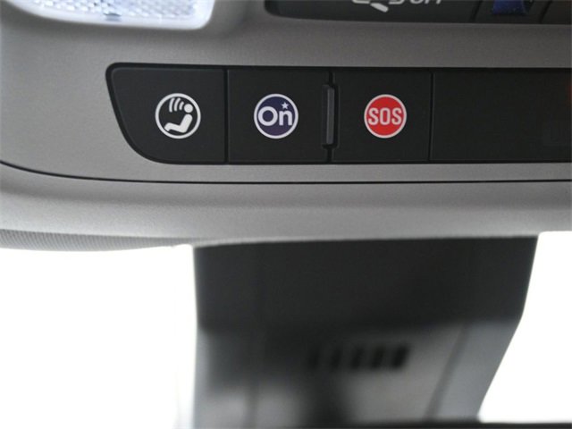 Used 2024 GMC Terrain SLE image 25