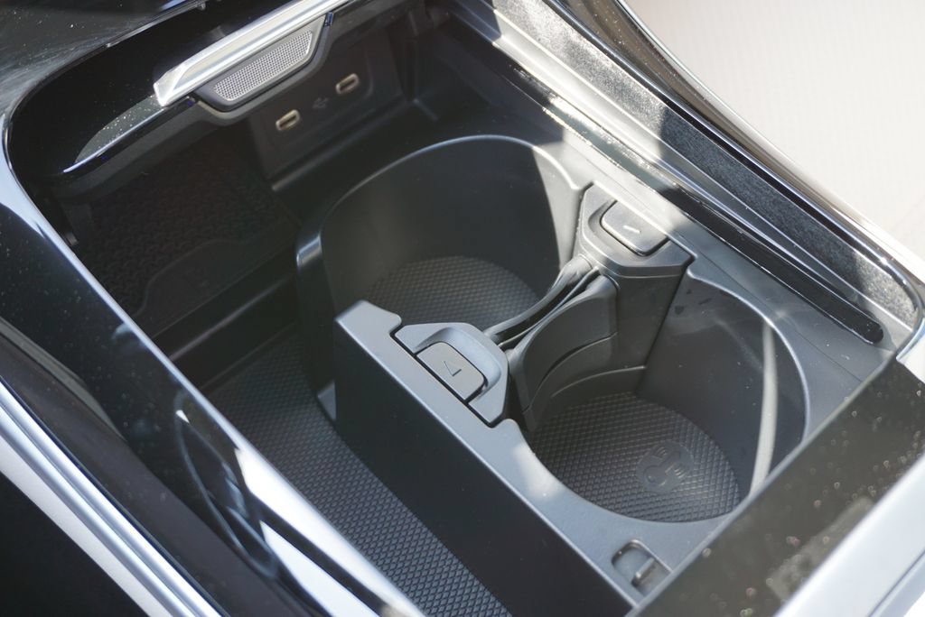 Certified 2025 Mercedes-Benz C 300 Sedan image 38