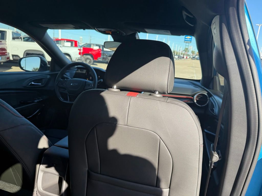 New 2026 Chevrolet Trax RS w/ Driver Confidence Package image 39