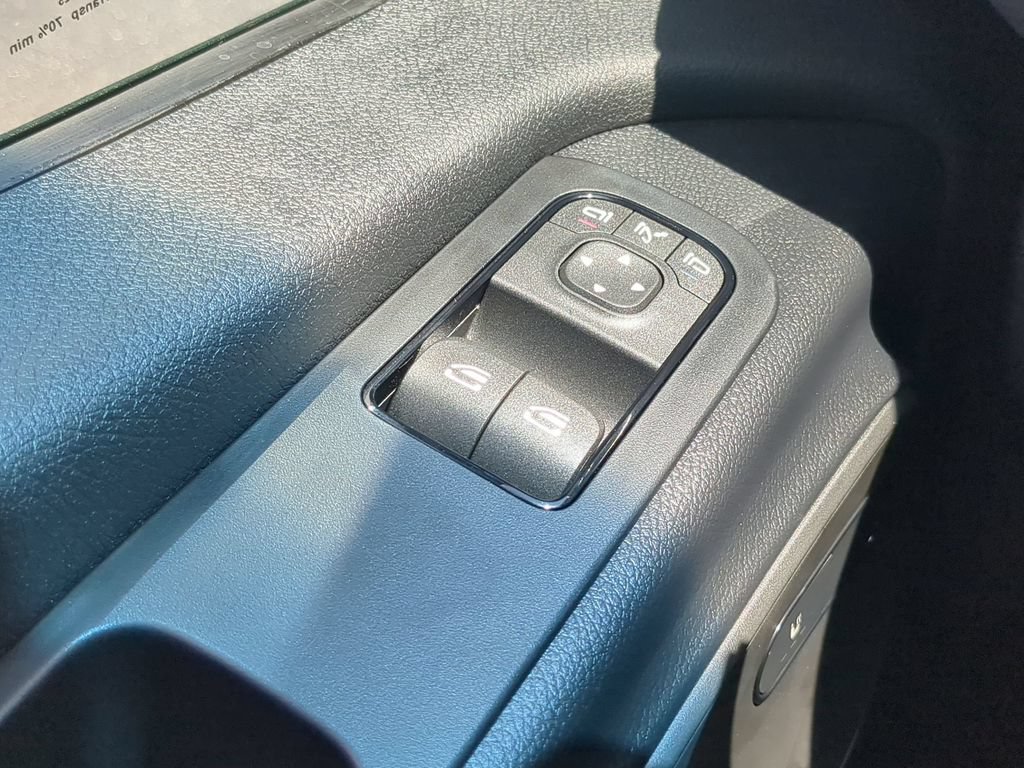 Used 2026 Mercedes-Benz Sprinter 3500 image 9