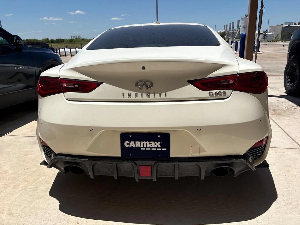 Used 2017 INFINITI Q60 3.0t Sport RWD image 4