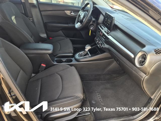 Certified 2021 Kia Forte Sedan FWD image 9