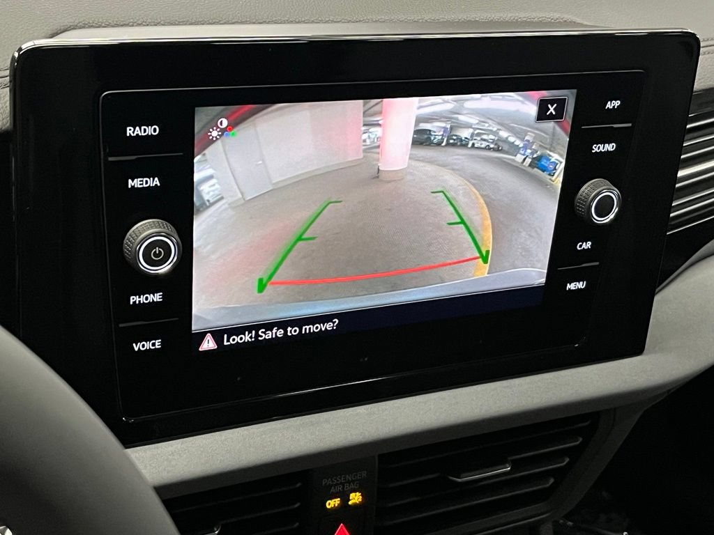 New 2027 Volkswagen Jetta SE FWD image 25