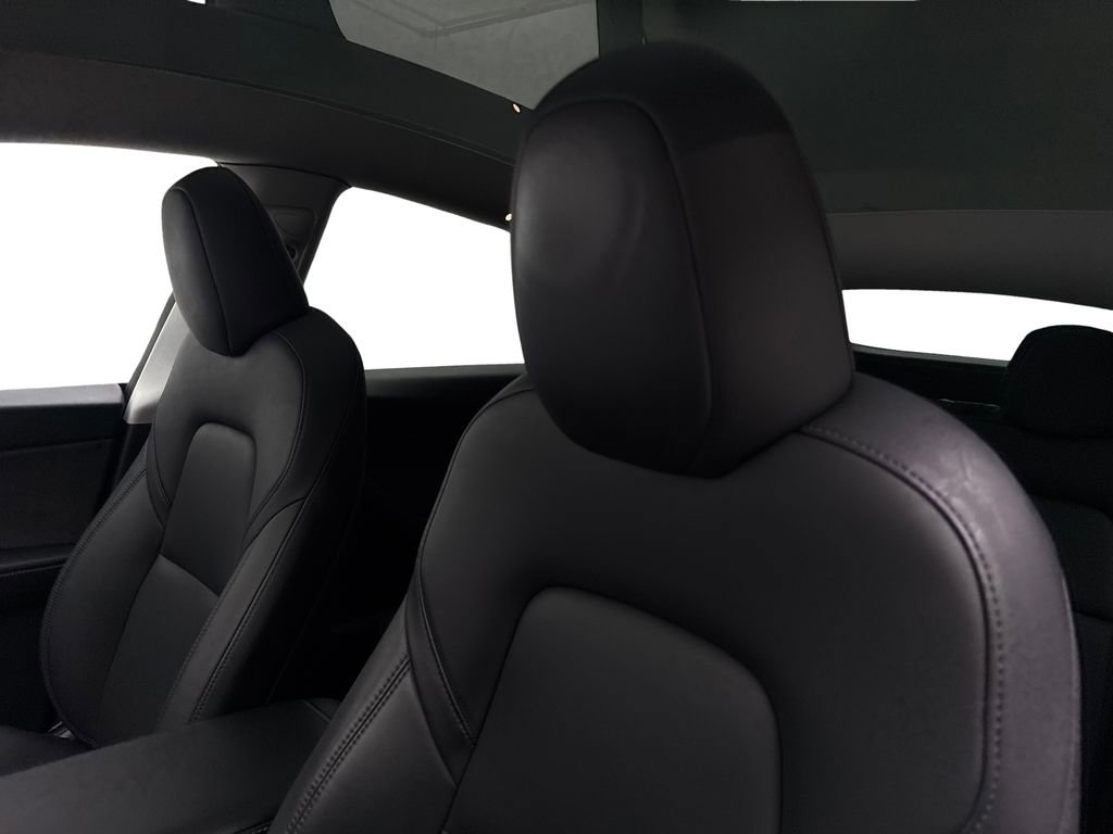 Used 2024 Tesla Model Y Long Range image 27