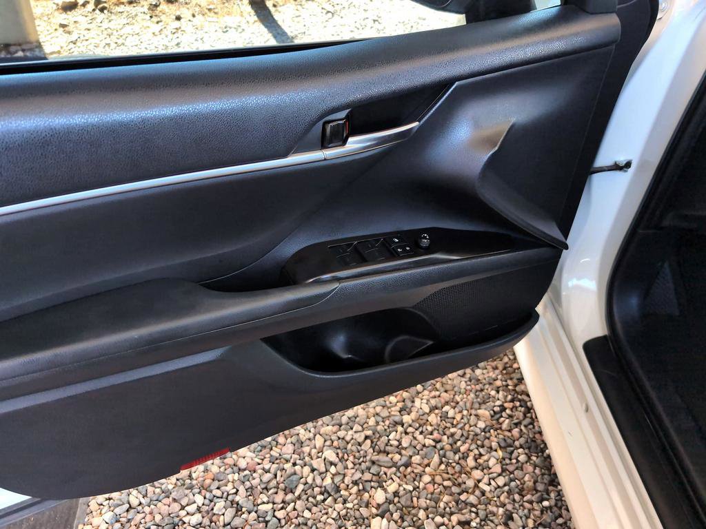 Used 2022 Toyota Camry LE image 21