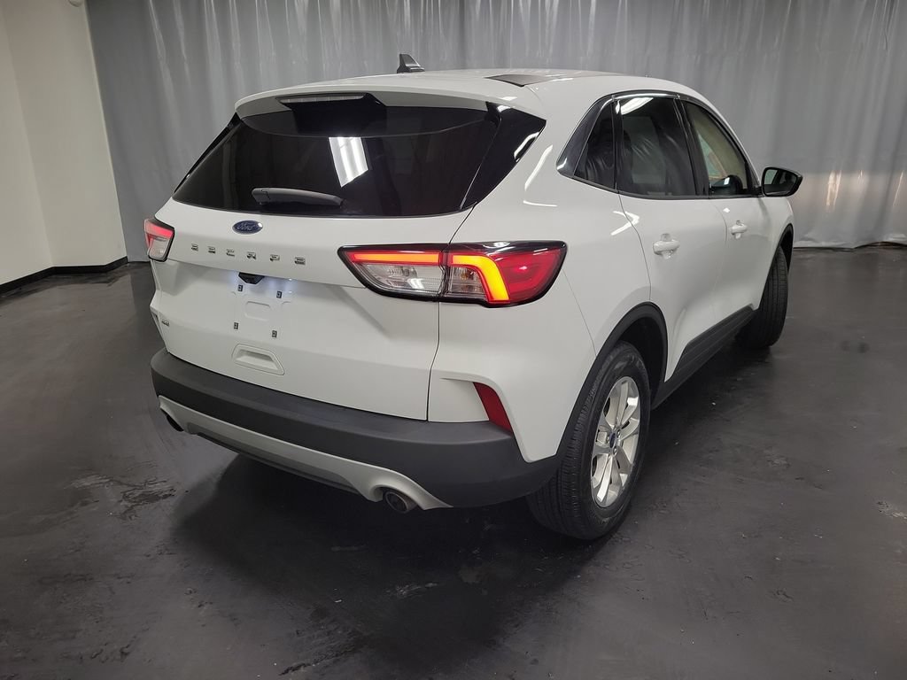 Used 2022 Ford Escape SE FWD image 8