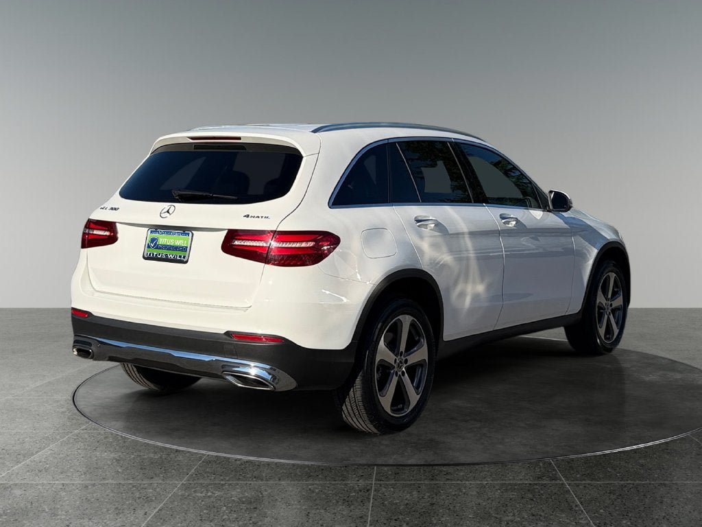Used 2019 Mercedes-Benz GLC 300 4MATIC image 9