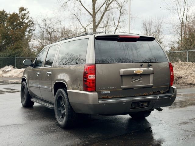 Used 2011 Chevrolet Suburban LTZ image 5