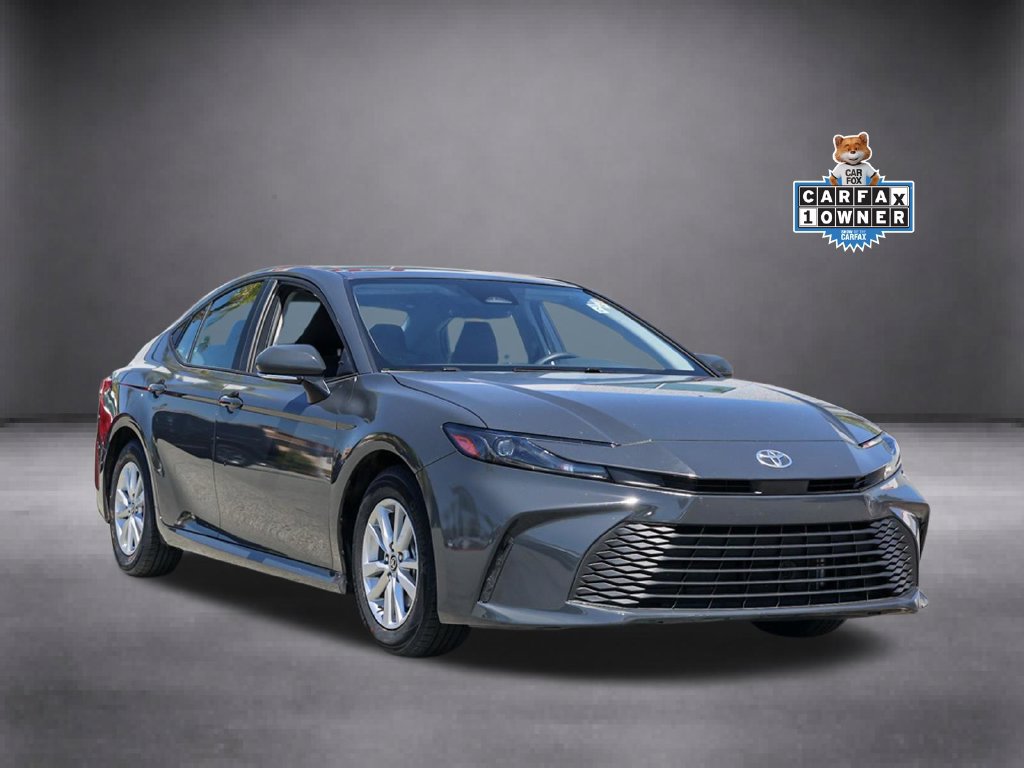 Used 2025 Toyota Camry LE FWD image 2