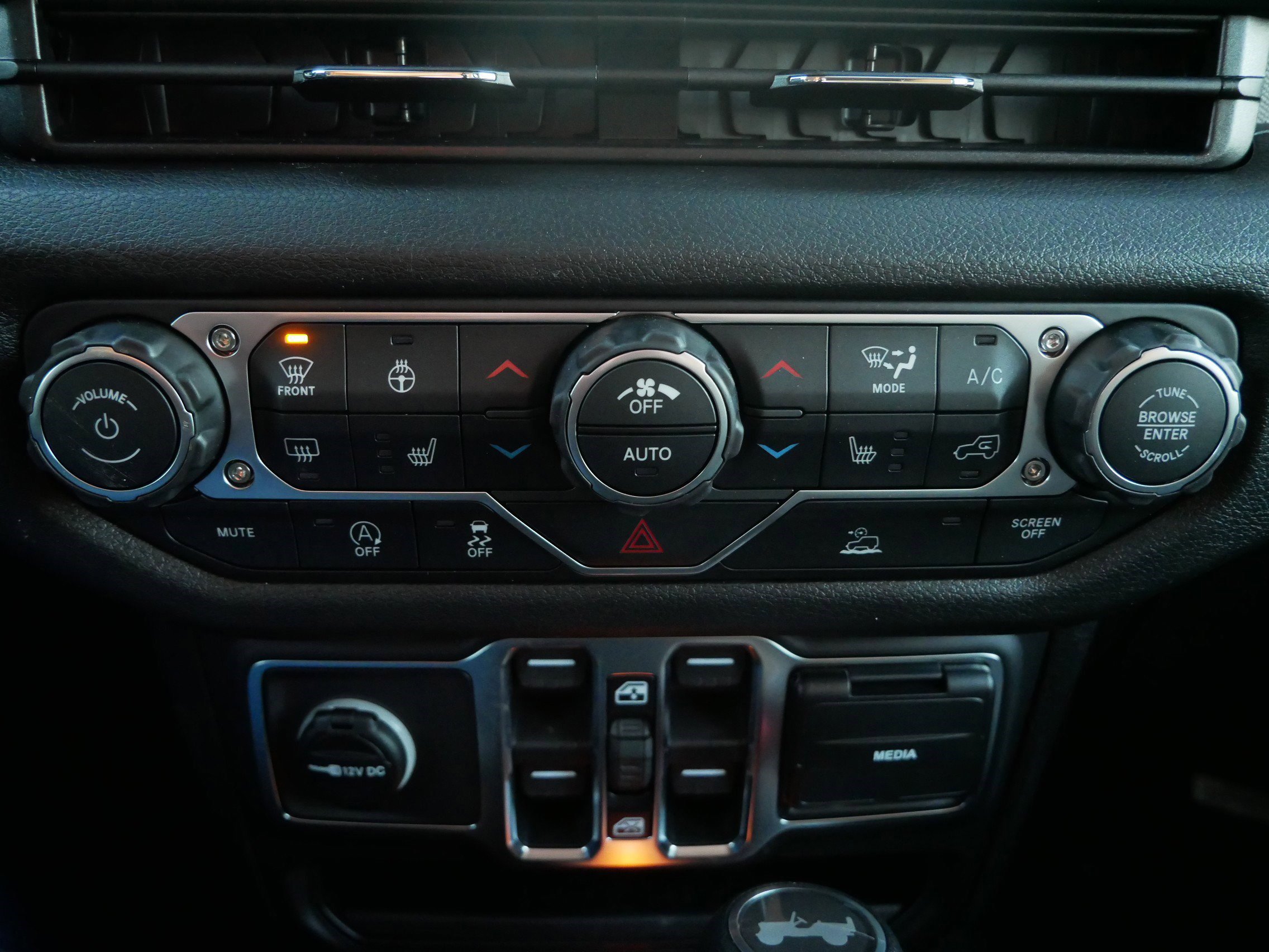 New 2026 Jeep Wrangler Sport S image 18