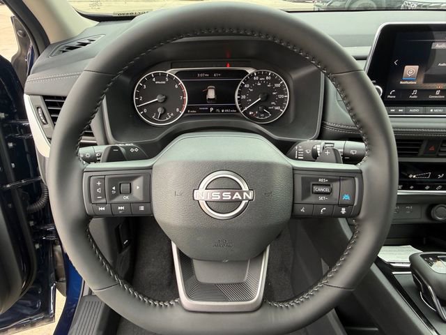 Used 2026 Nissan Rogue SV image 15