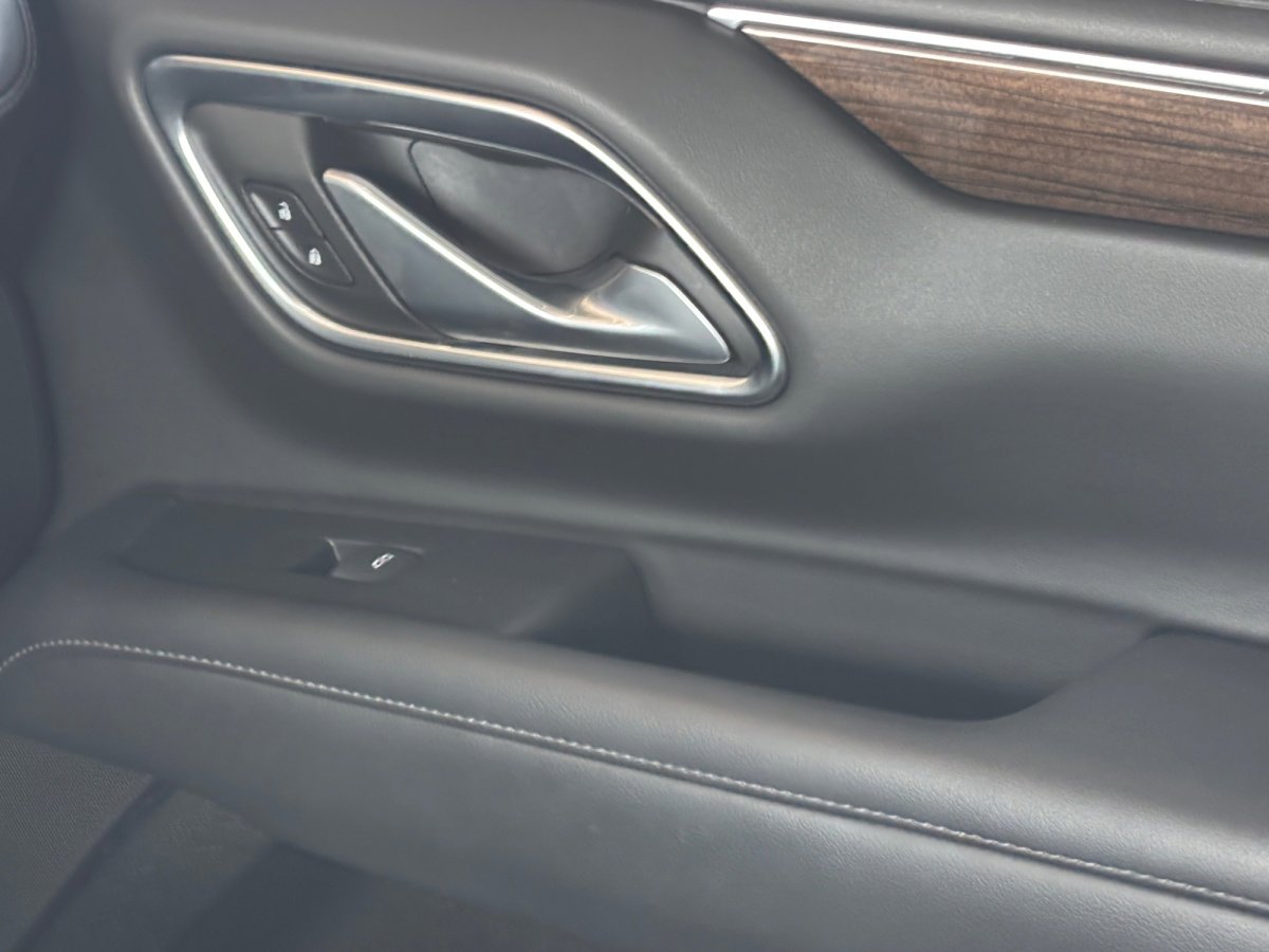 Used 2021 GMC Yukon XL SLE image 30