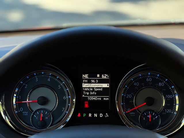 Used 2015 Chrysler Town & Country Touring-L w/ Driver Convenience Group FWD image 33