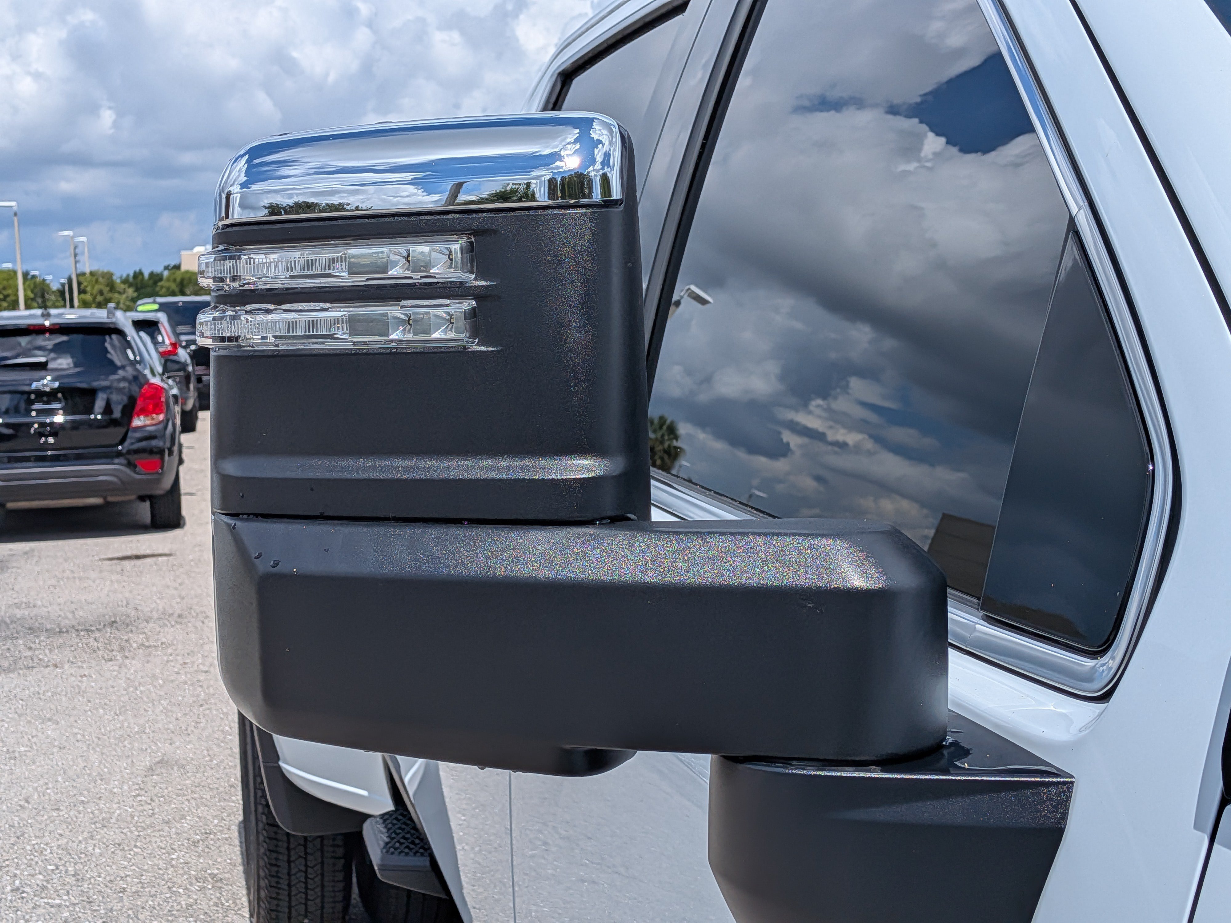 Used 2026 GMC Sierra 3500 Denali AWD/4WD image 12