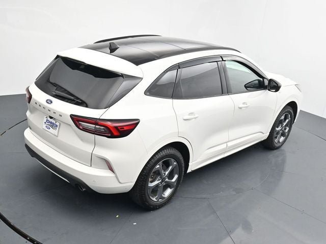 Certified 2024 Ford Escape ST-Line w/ Tech Pack #1 AWD/4WD image 32
