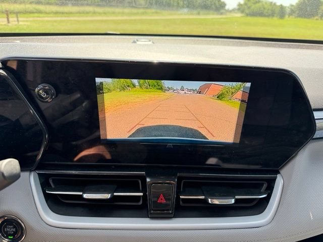Used 2024 Chevrolet TrailBlazer LT w/ Convenience Package AWD/4WD image 16
