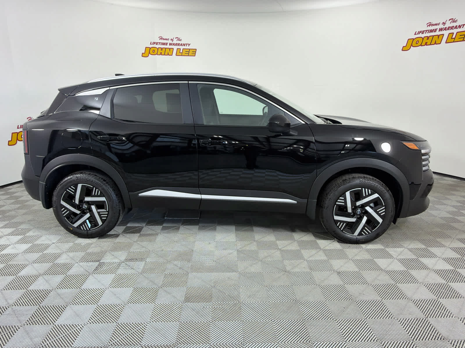 New 2026 Nissan Kicks SV FWD image 7