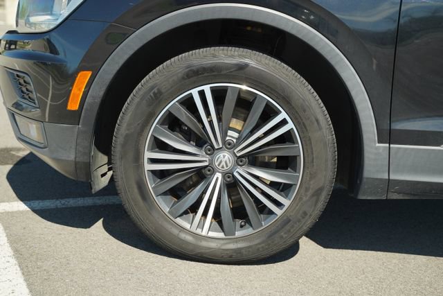 Used 2018 Volkswagen Tiguan SEL image 10
