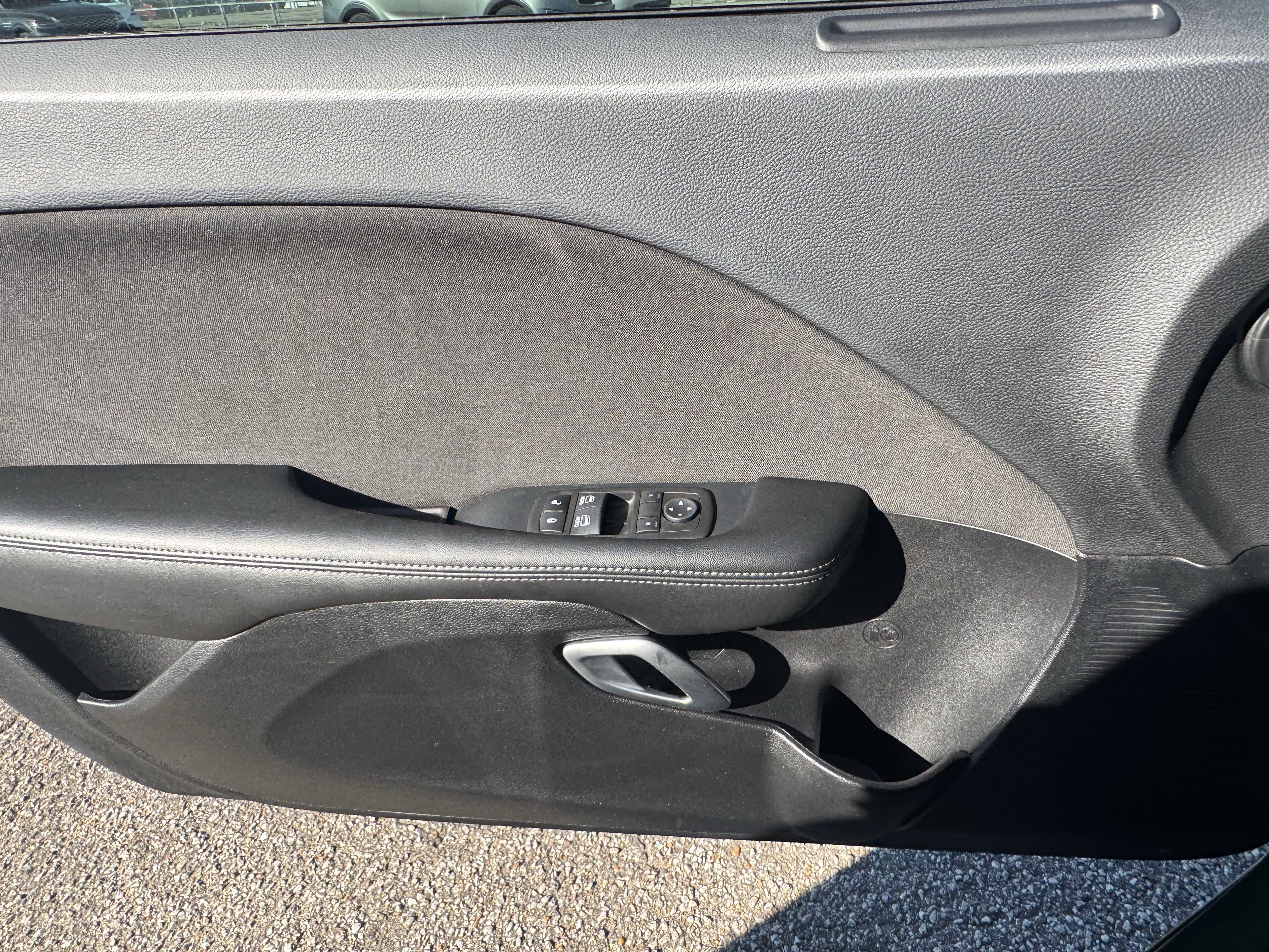 Used 2021 Dodge Challenger SXT w/ Blacktop Package image 9