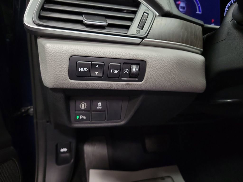 Used 2018 Honda Accord Touring image 23