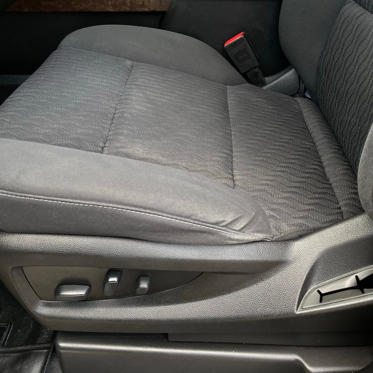 Used 2019 Chevrolet Suburban LS w/ All-Season Package RWD image 21