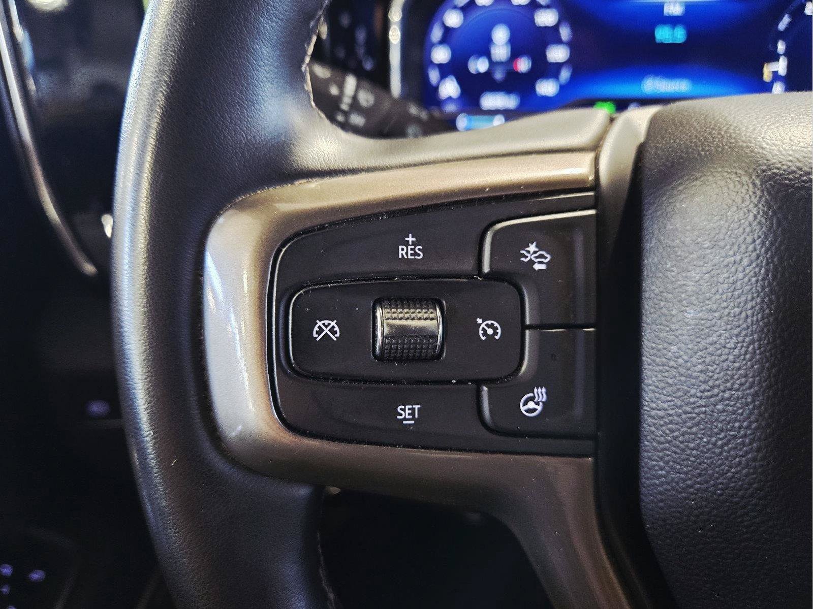 Used 2024 Chevrolet Silverado 3500 High Country w/ Technology Package AWD/4WD image 21