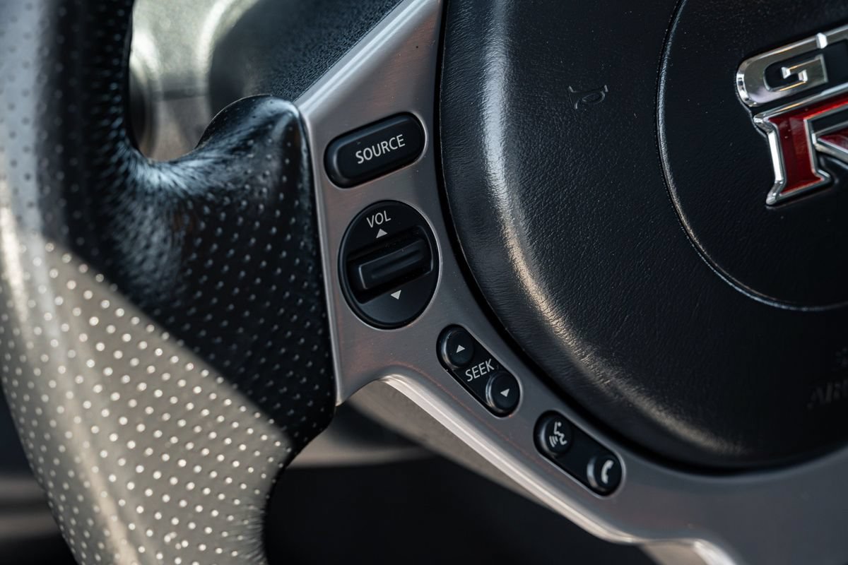 Used 2009 Nissan GT-R Premium AWD/4WD image 24