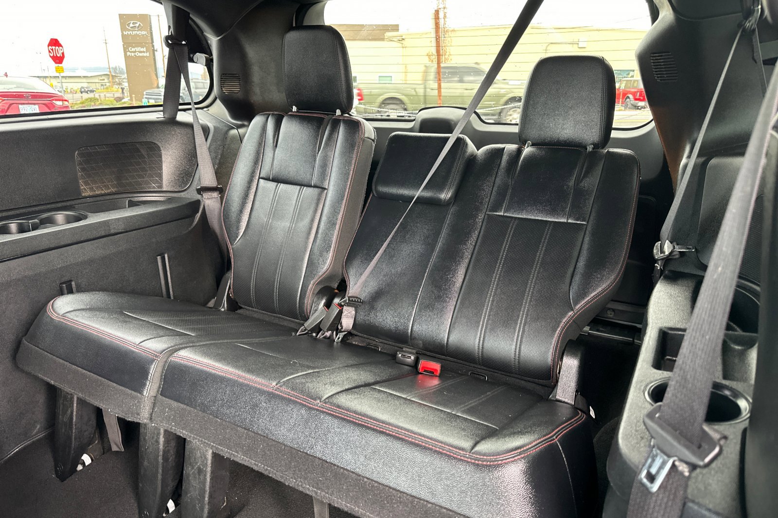 Used 2016 Dodge Grand Caravan R/T FWD image 15