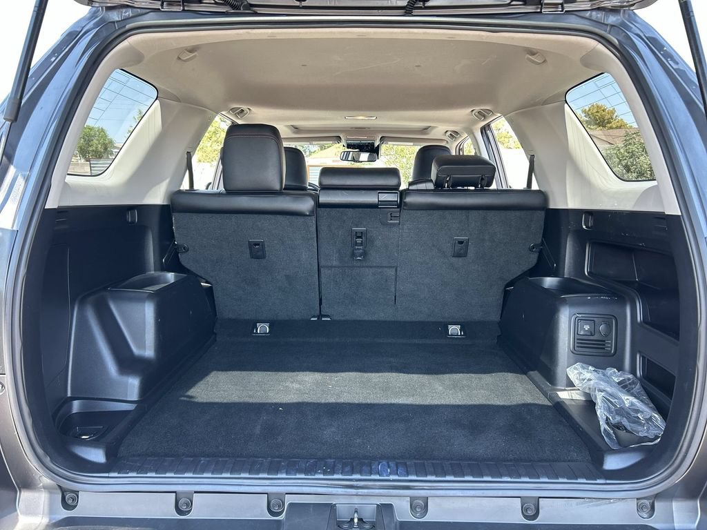 Used 2020 Toyota 4Runner TRD Off-Road Premium w/ Moonroof Package AWD/4WD image 27