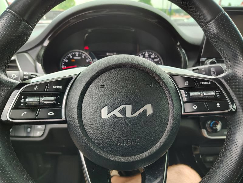 Used 2022 Kia Seltos SX AWD/4WD image 10