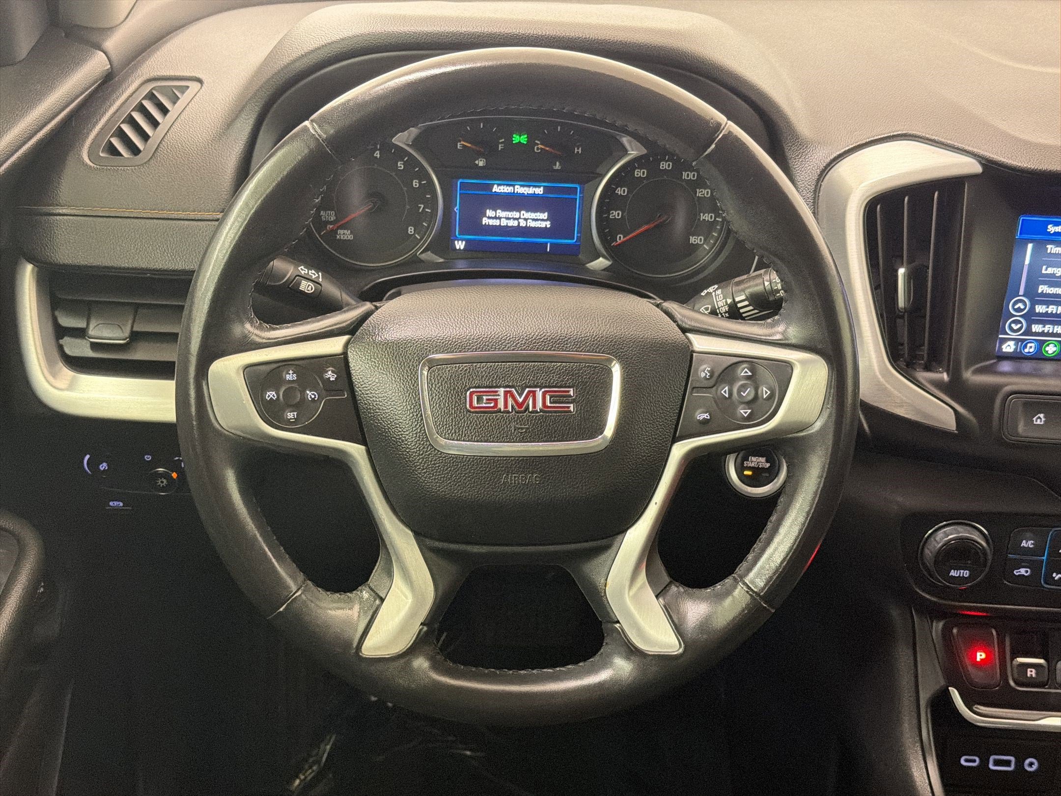 Used 2021 GMC Terrain SLE w/ Driver Convenience Package image 16
